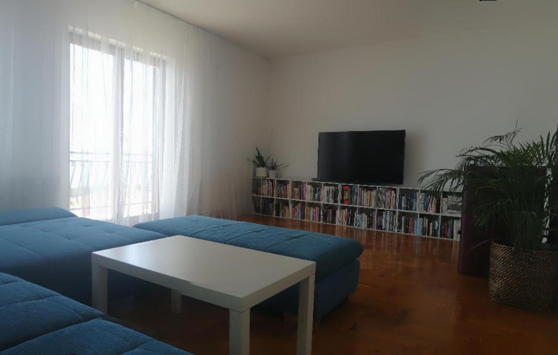 Apartment Island View *